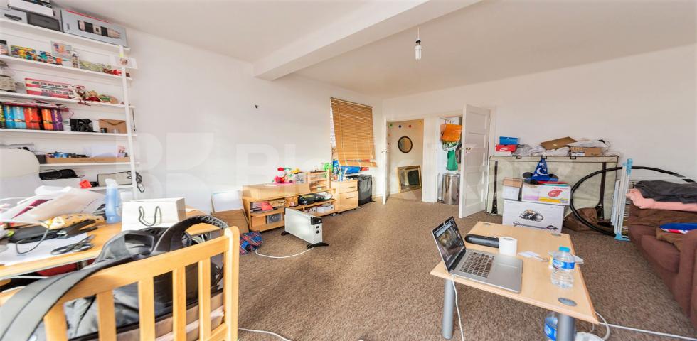 			2 Bedroom, 1 bath, 1 reception Apartment			 The Grampians, Shepherds Bush Road, SHEPHERDS BUSH